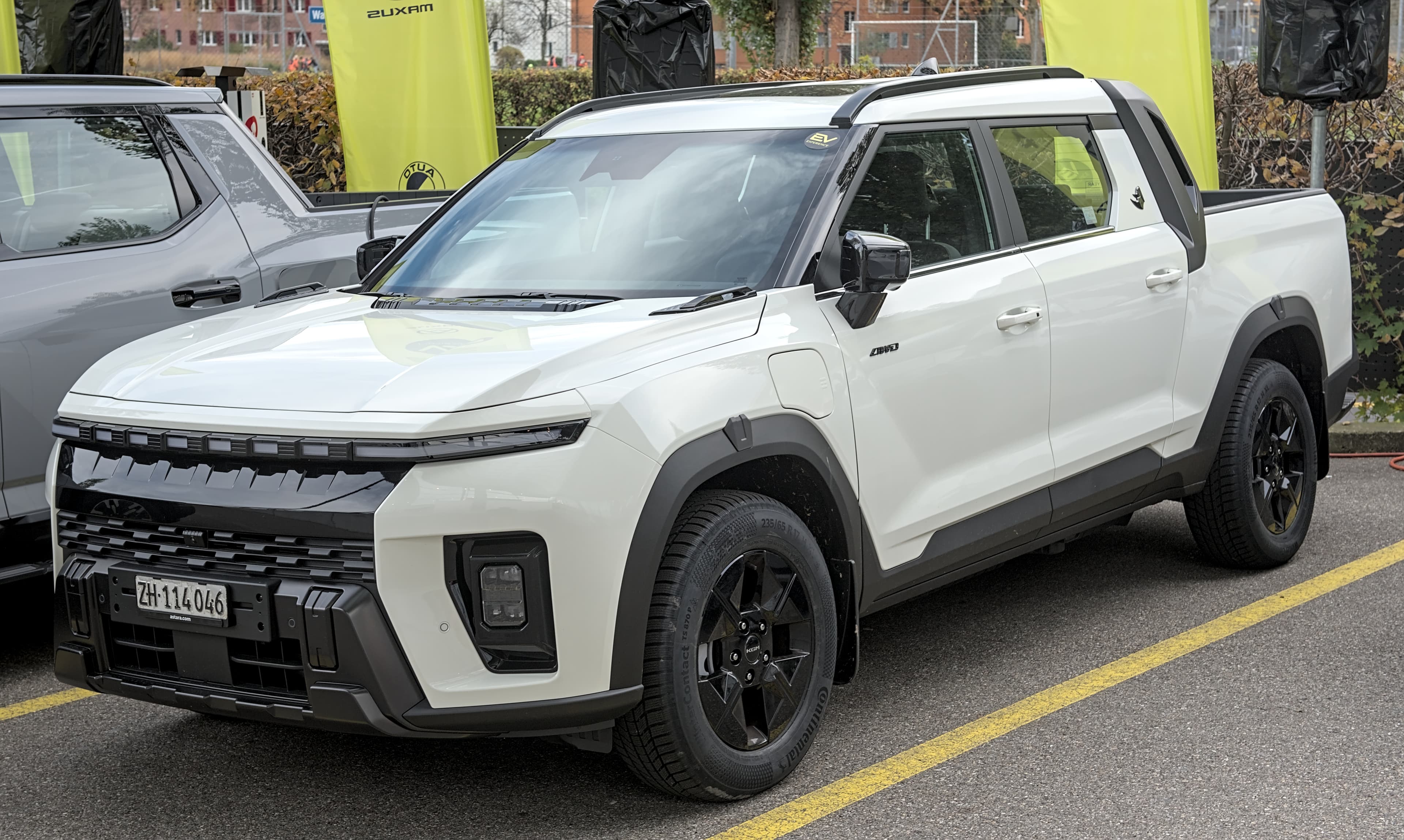 케이지모빌리티(주) MUSSO EV AWD 17인치