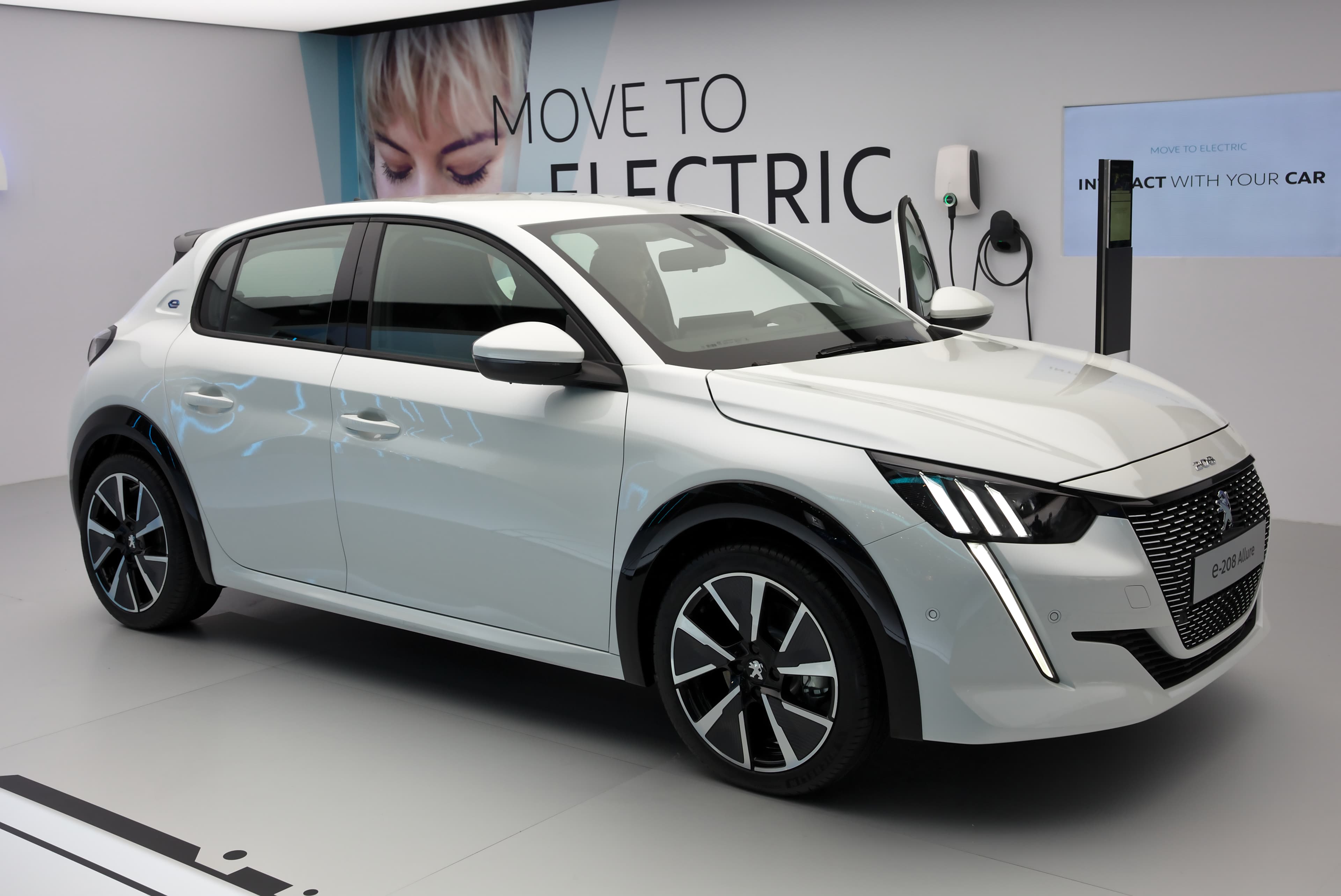 스텔란티스코리아(주) Peugeot e208